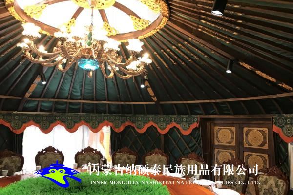 實(shí)木蒙古包內(nèi)飾