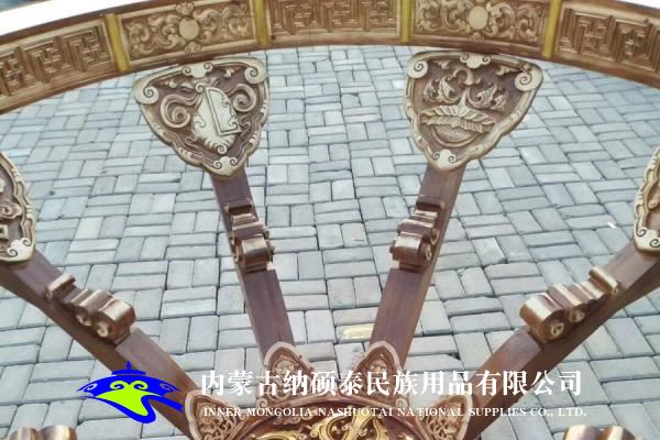 實(shí)木蒙古包內(nèi)飾