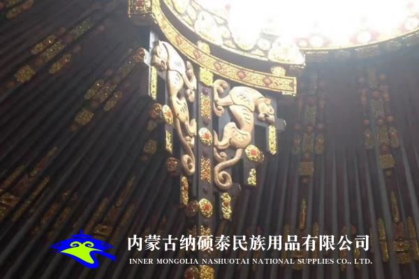 實(shí)木蒙古包內(nèi)飾