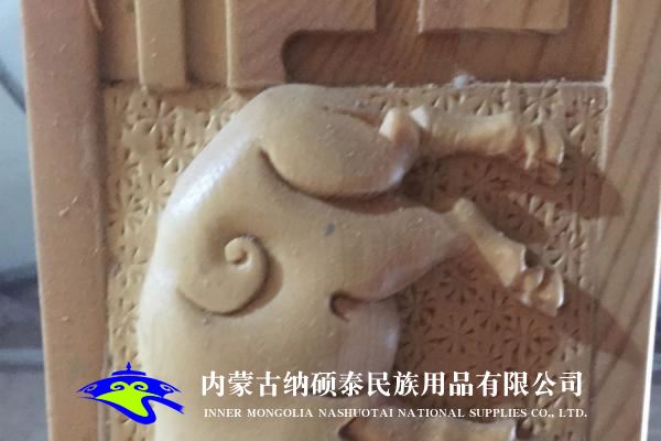 實(shí)木蒙古包內(nèi)飾