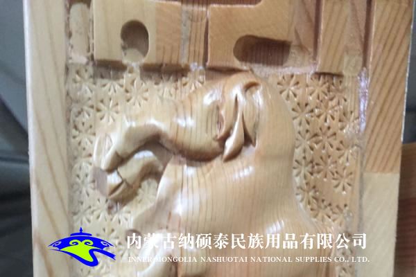 實(shí)木蒙古包內(nèi)飾