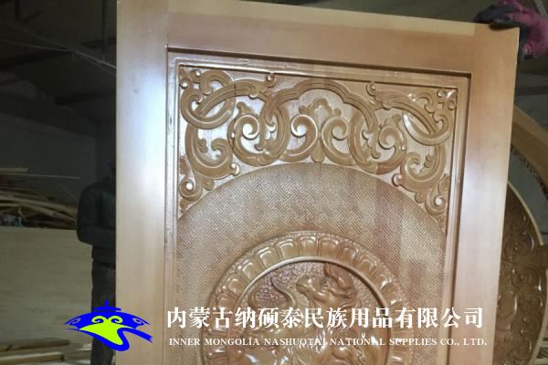 實(shí)木蒙古包內(nèi)飾