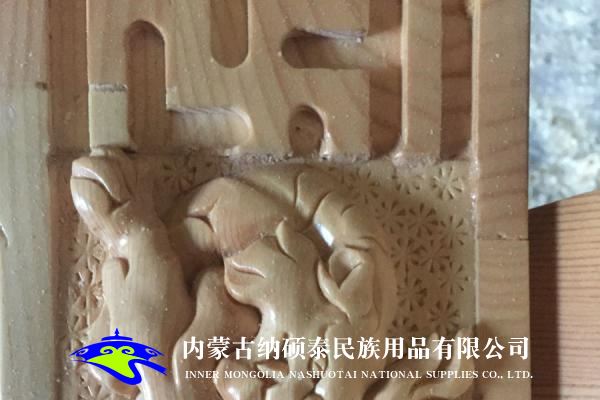 實(shí)木蒙古包內(nèi)飾