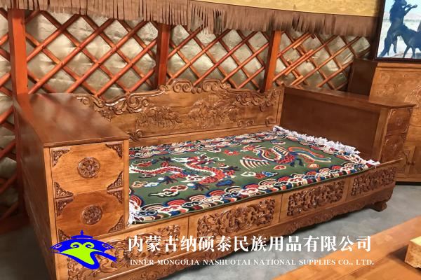 實木蒙古包內(nèi)飾